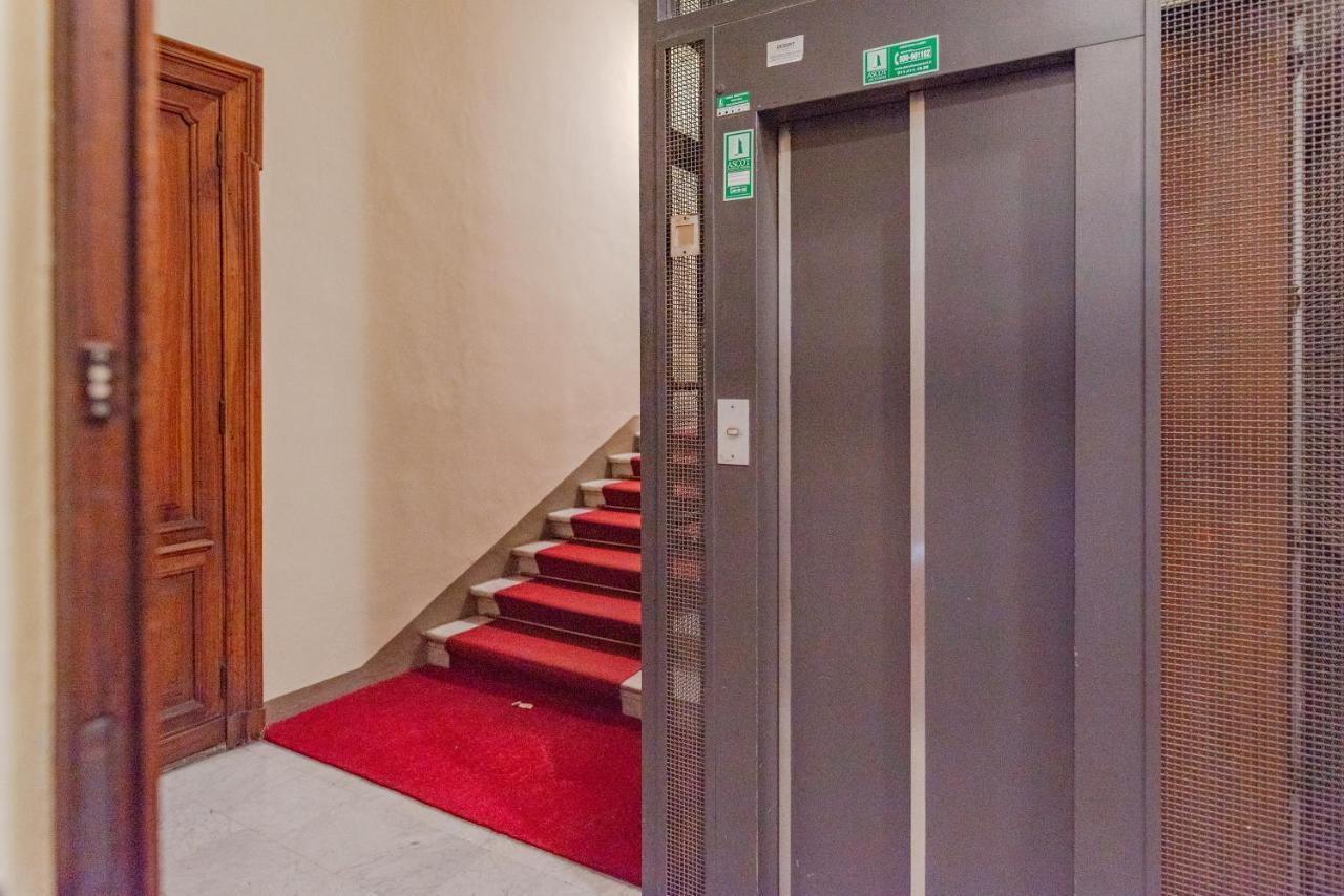 Royal Apartment Торино Екстериор снимка